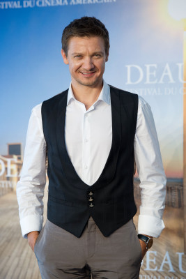Jeremy Renner pic #529454