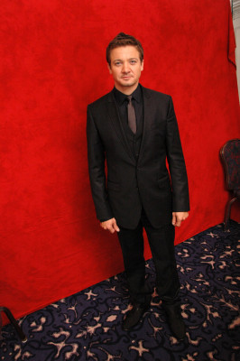 Jeremy Renner pic #573974