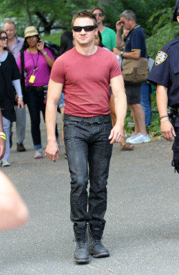 Jeremy Renner pic #573156