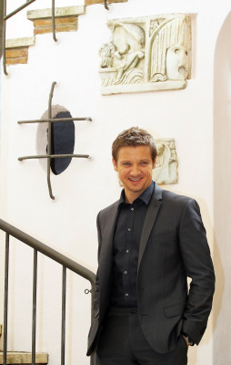 Jeremy Renner pic #513434