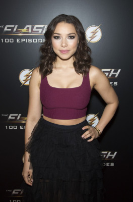 photo 14 in Jessica Parker Kennedy gallery [id1086637] 2018-11-23 00:00:00