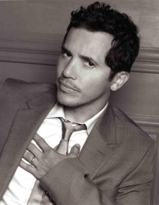John Leguizamo pic #201387