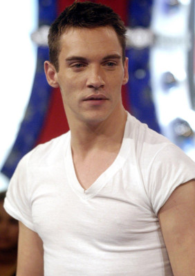 Jonathan Rhys-Meyers pic #604367