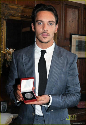 photo 18 in Jonathan Rhys-Meyers gallery [id624175] 2013-08-07 00:00:00