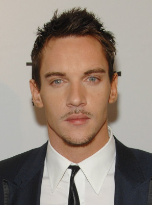 Jonathan Rhys-Meyers pic #724190
