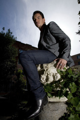 Jonathan Rhys-Meyers pic #332885