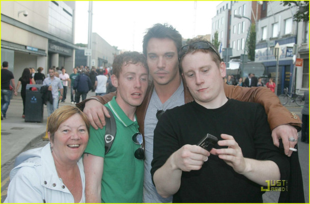 Jonathan Rhys-Meyers pic #614403