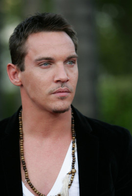 Jonathan Rhys-Meyers pic #612205