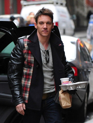 photo 7 in Jonathan Rhys-Meyers gallery [id621279] 2013-07-26 00:00:00