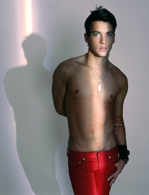 Jonathan Rhys-Meyers pic #137916