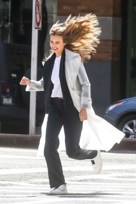Josephine Skriver pic #1026670