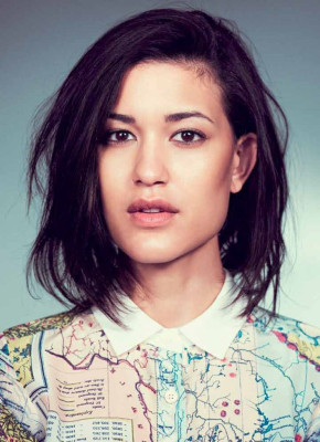 Julia Jones pic #923447