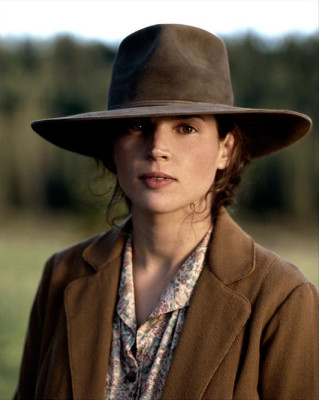 Julia Ormond pic #226360
