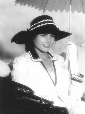 Julia Ormond pic #73027