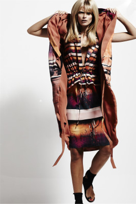 Julia Stegner pic #529340