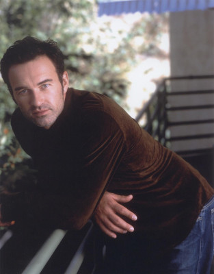 photo 10 in Julian McMahon gallery [id40751] -0001-11-30 00:00:00