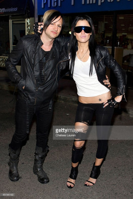Julien-K pic #988504