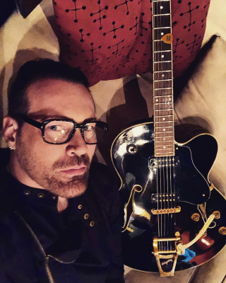 Julien-K pic #1005398