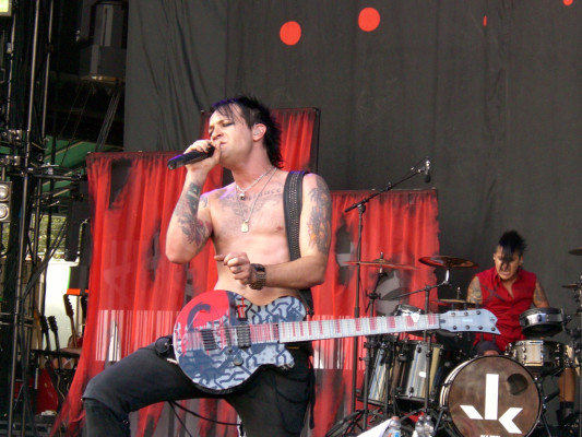 Julien-K pic #1086565