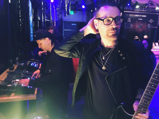 Julien-K pic #1004150