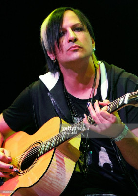 Julien-K pic #978049