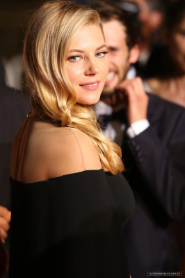 Katheryn Winnick pic #1260504