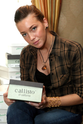 Katie Cassidy pic #236623