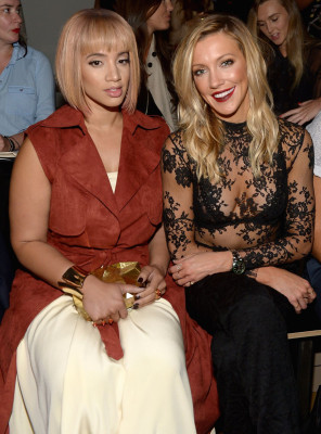Katie Cassidy pic #797549