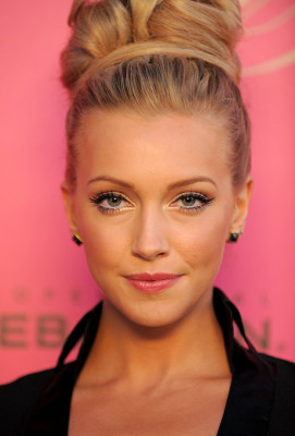 Katie Cassidy pic #193536