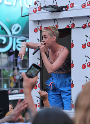 Katy Perry pic #929302