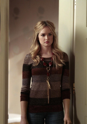 photo 4 in Kaylee DeFer gallery [id729312] 2014-09-18 00:00:00