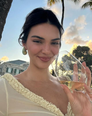 photo 9 in Kendall Jenner gallery [id1343947] 2024-02-14 00:00:00
