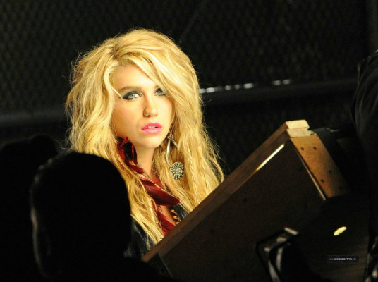 photo 23 in Kesha gallery [id247831] 2010-04-09 00:00:00