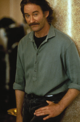 photo 3 in Kevin Kline gallery [id1316413] 2022-12-02 00:00:00