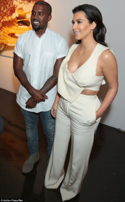 Kim Kardashian pic #730709