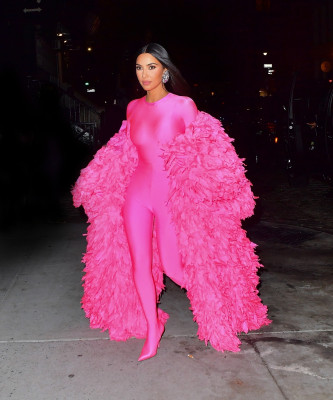 photo 4 in Kim Kardashian gallery [id1277877] 2021-10-30 00:00:00