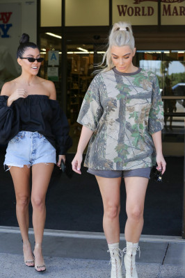 Kim Kardashian pic #970110