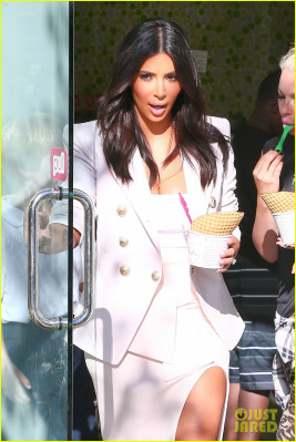 Kim Kardashian pic #727228