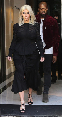 Kim Kardashian pic #778025