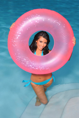 Kim Kardashian pic #659910