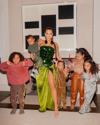 photo 6 in Kardashian gallery [id1253087] 2021-04-20 00:00:00