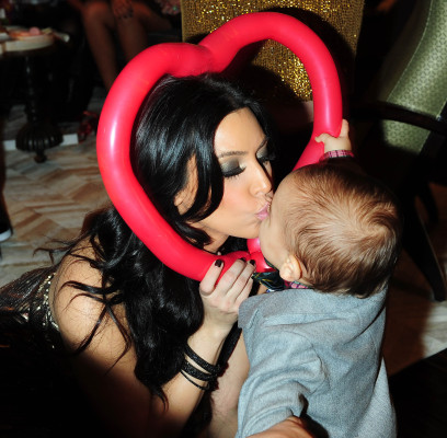Kim Kardashian pic #441646