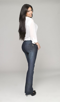 Kim Kardashian pic #443471