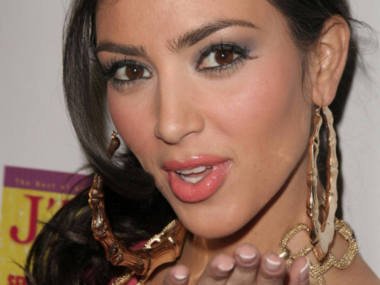 Kim Kardashian pic #559872