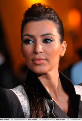 photo 7 in Kardashian gallery [id157321] 2009-05-19 00:00:00