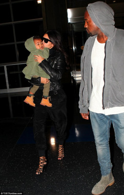 Kim Kardashian pic #727851