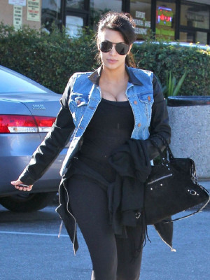 Kim Kardashian pic #585782