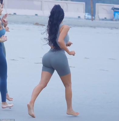 Kim Kardashian pic #1050916