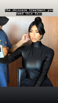 Kim Kardashian pic #1078385