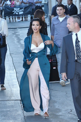 Kim Kardashian pic #722544